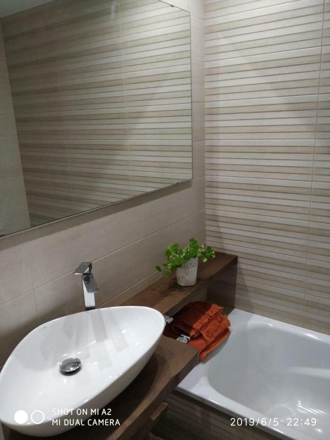 Benalbeach Jr Suite Малага Екстер'єр фото